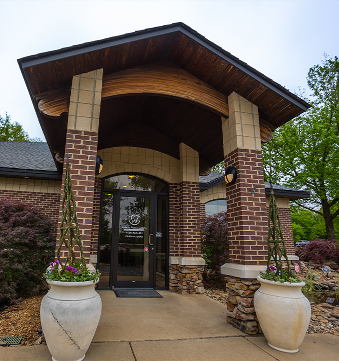 Exterior of Jonesboro dental office building